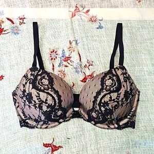 Victoria's Secret Dream Angels Push Up Bra Black Cream